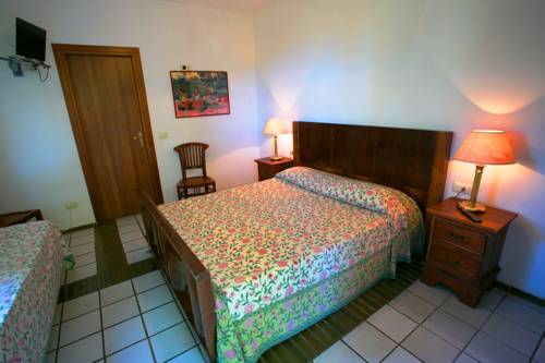 Imagen de la habitación del Hotel Calysea Tropea. Foto 8