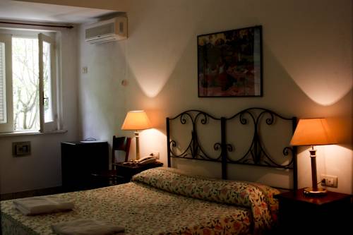 Imagen de la habitación del Hotel Calysea Tropea. Foto 13