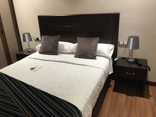 Imagen de la habitación del Hotel Calzada. Foto 4