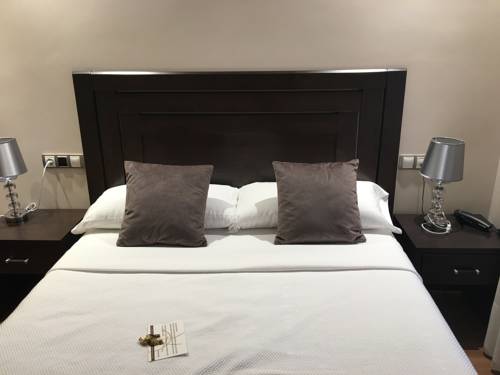 Imagen de la habitación del Hotel Calzada. Foto 14