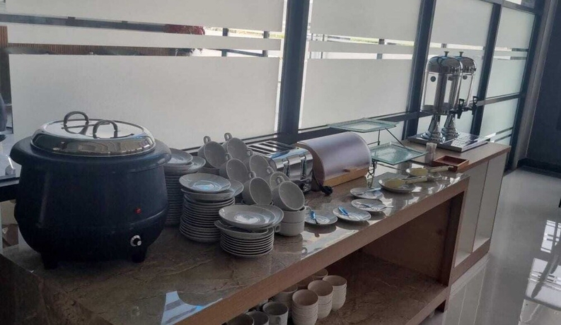 Imagen de los interiores del Hotel Cam Almira. Foto 12