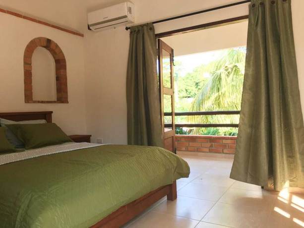 Imagen de la habitación del Hotel Camali. Foto 14