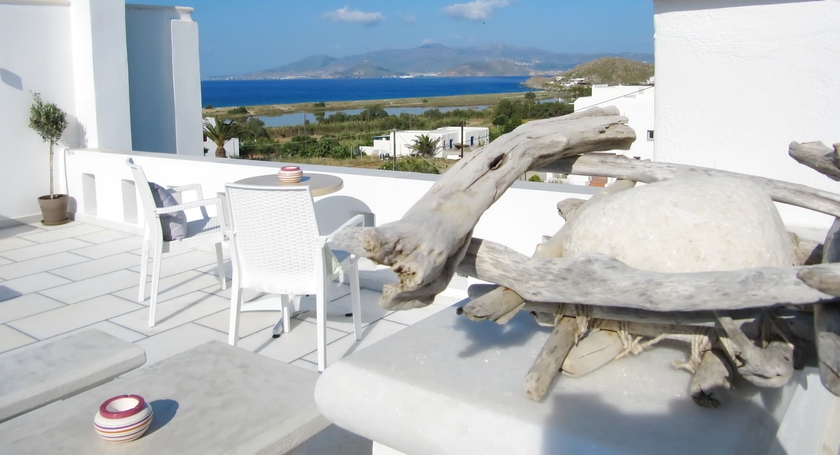 Imagen de la habitación del Hotel Camara. Foto 8