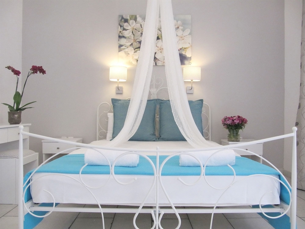 Imagen de la habitación del Hotel Camara. Foto 14