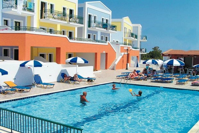 Imagen general del Hotel Camari Garden Apartments. Foto 2