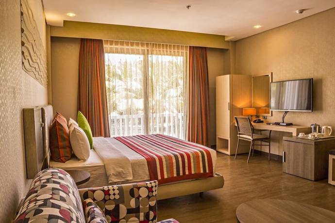Imagen de la habitación del Hotel Camaya Coast. Foto 7