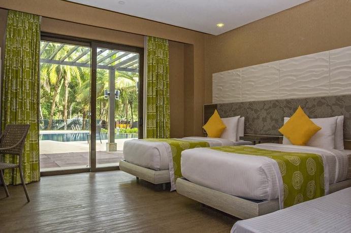 Imagen de la habitación del Hotel Camaya Coast. Foto 8