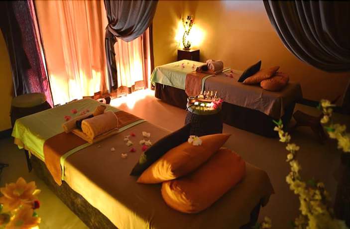 Imagen de los interiores del Hotel Camaya Coast. Foto 16