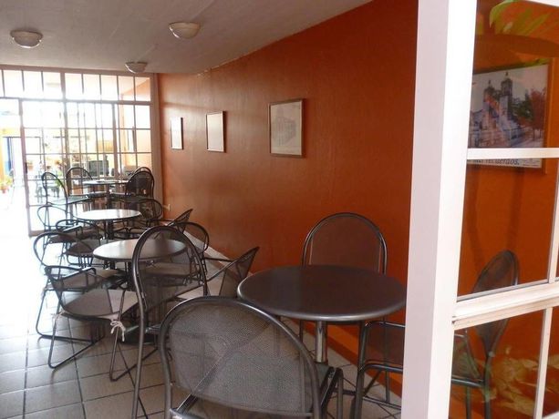 Imagen del bar/restaurante del Hotel Camba. Foto 4
