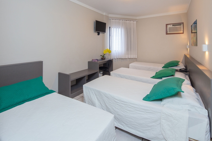 Imagen de la habitación del Hotel Cambori&uacute; Praia. Foto 9