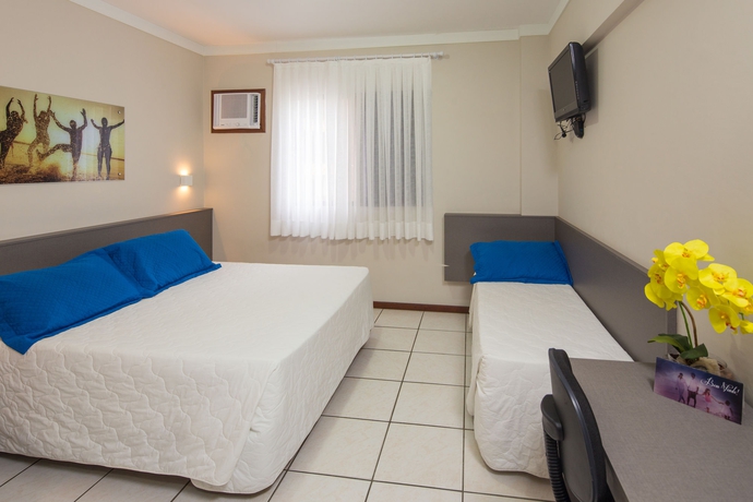 Imagen de la habitación del Hotel Cambori&uacute; Praia. Foto 12