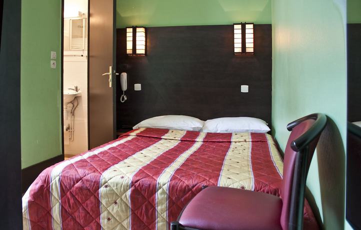 Imagen de la habitación del Hotel Cambrai. Foto 15
