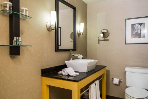 Imagen de la habitación del Hotel Cambria Akron - Canton Airport. Foto 9