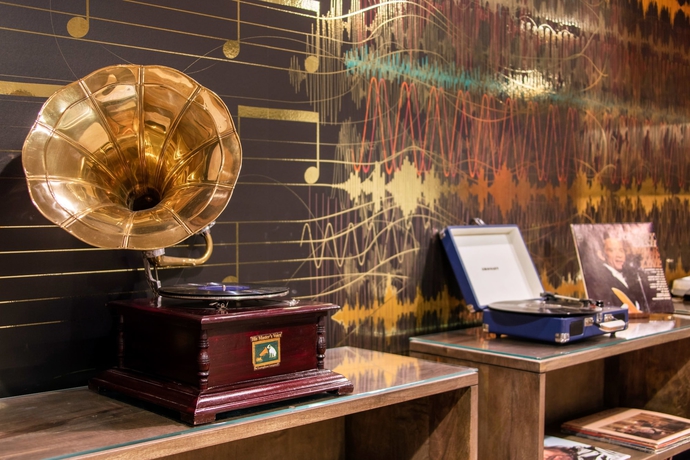 Imagen de los interiores del Hotel Cambria And Suites Nashville Downtown. Foto 19