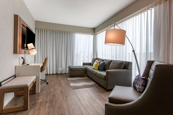 Imagen de la habitación del Hotel Cambria Austin Airport. Foto 16