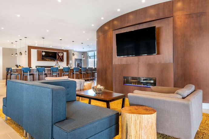 Imagen de los interiores del Hotel Cambria Bloomington Mall of America Minneapolis Airport. Foto 17