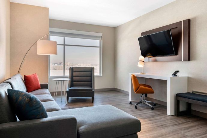 Imagen de la habitación del Hotel Cambria Bloomington Mall of America Minneapolis Airport. Foto 5