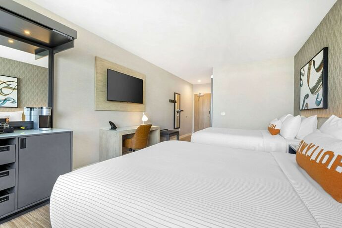 Imagen de la habitación del Hotel Cambria Burbank Airport. Foto 14