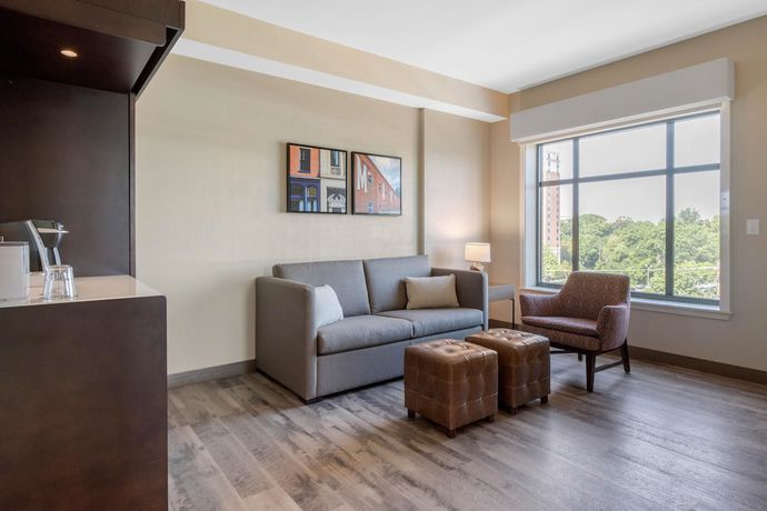 Imagen de la habitación del Hotel Cambria College Park. Foto 9