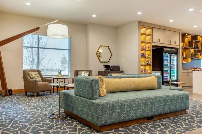 Imagen de los interiores del Hotel Cambria Davenport Quad Cities. Foto 17