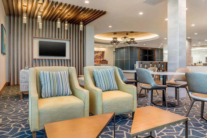 Imagen de los interiores del Hotel Cambria Davenport Quad Cities. Foto 19