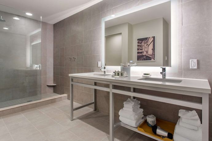 Imagen de la habitación del Hotel Cambria Detroit - Shelby Township. Foto 8