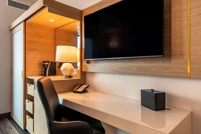 Imagen de la habitación del Hotel Cambria Fort Lauderdale Beach. Foto 7