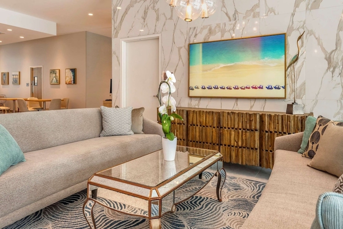Imagen de los interiores del Hotel Cambria Fort Lauderdale Beach. Foto 18