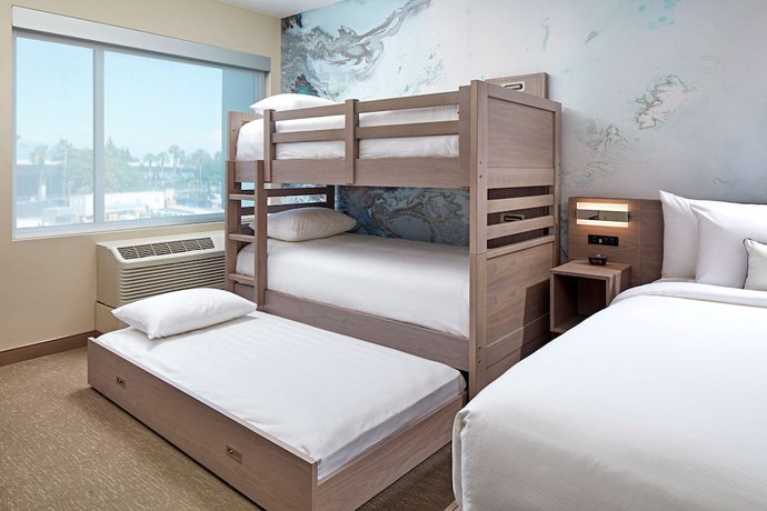 Imagen de la habitación del Hotel Cambria Hotel and Suites Anaheim Resort Area. Foto 4