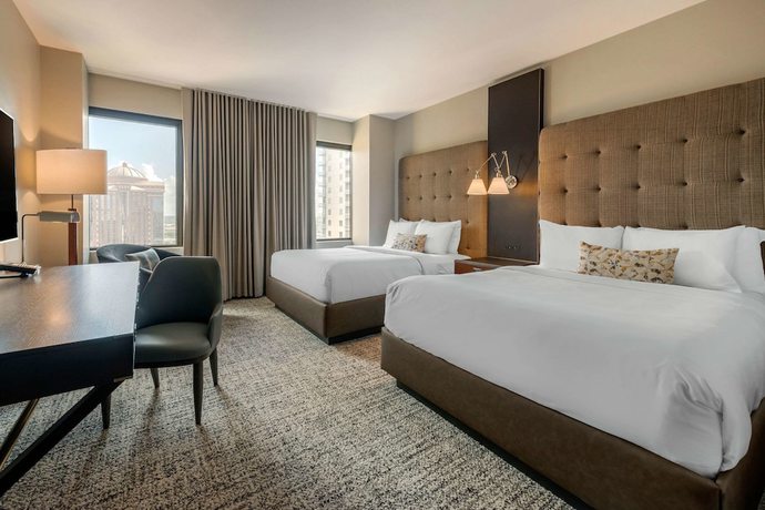 Imagen de la habitación del Hotel Cambria Houston Downtown Convention Center. Foto 3