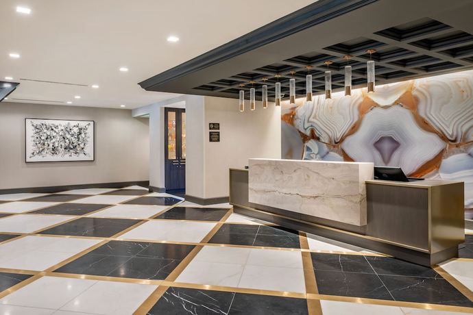 Imagen de los interiores del Hotel Cambria Houston Downtown Convention Center. Foto 17