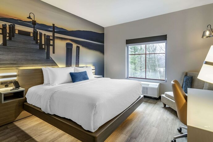 Imagen general del Hotel Cambria Lake Placid - Lakeside Resort. Foto 3