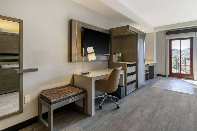 Imagen de la habitación del Hotel Cambria Lake Placid - Lakeside Resort. Foto 16