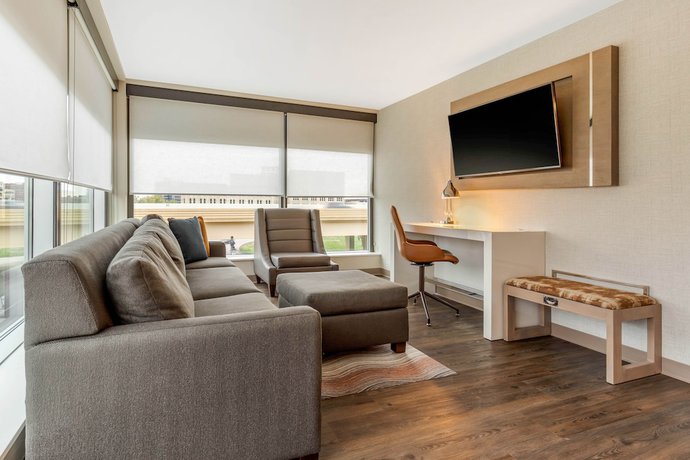 Imagen de la habitación del Hotel Cambria Milwaukee Downtown. Foto 3