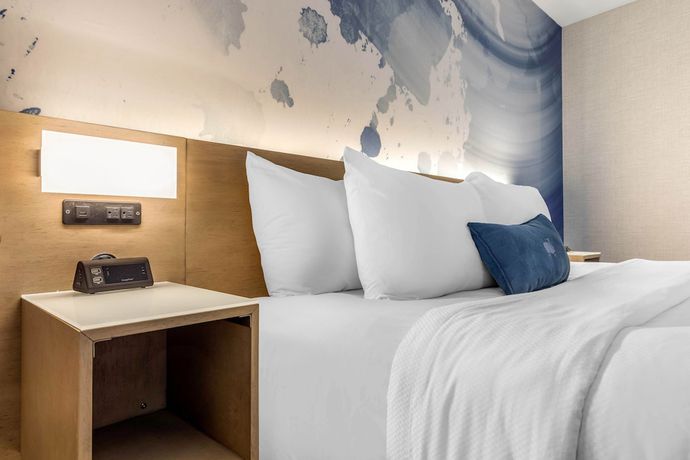 Imagen de la habitación del Hotel Cambria Milwaukee Downtown. Foto 10