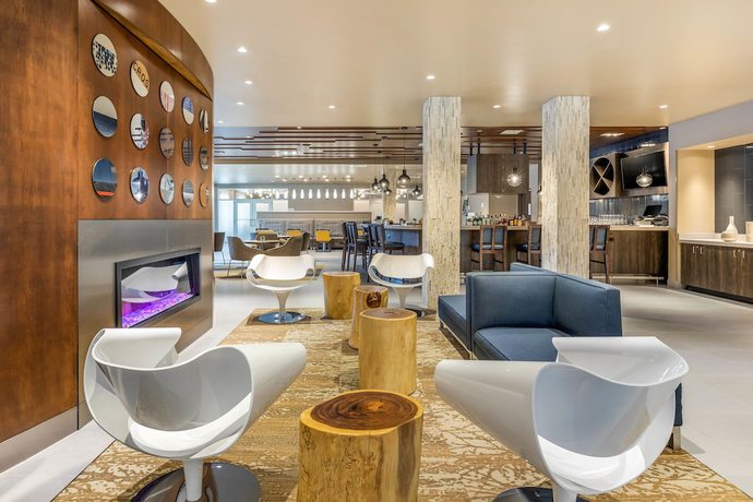 Imagen del bar/restaurante del Hotel Cambria Milwaukee Downtown. Foto 2