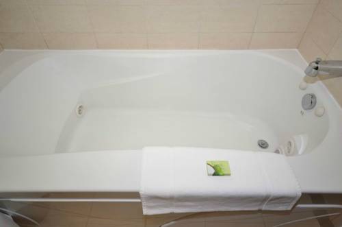 Imagen de la habitación del Hotel Cambria Minneapolis Maple Grove. Foto 11