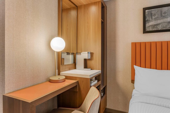 Imagen de la habitación del Hotel Cambria New York Times Square. Foto 5