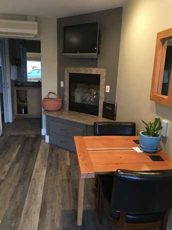 Imagen de la habitación del Hotel Cambria Shores Inn. Foto 15