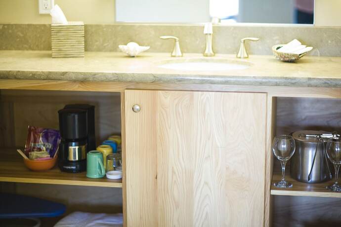 Imagen de la habitación del Hotel Cambria Shores Inn. Foto 18