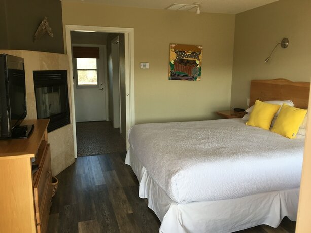 Imagen general del Hotel Cambria Shores Inn. Foto 10