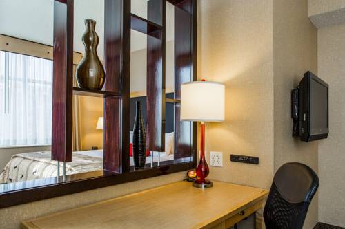 Imagen de la habitación del Hotel Cambria Traverse City. Foto 2