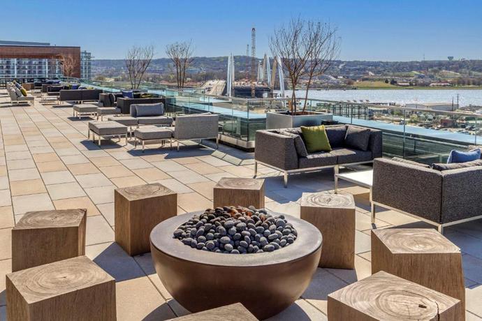 Imagen de los interiores del Hotel Cambria Washington D.C. Navy Yard Riverfront. Foto 14