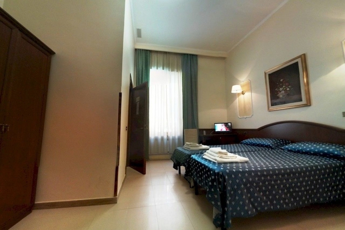 Imagen general del Hotel Cambridge. Foto 4