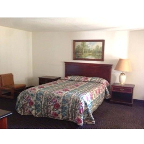 Imagen de la habitación del Hotel Cambridge Inn Motor Lodge. Foto 4