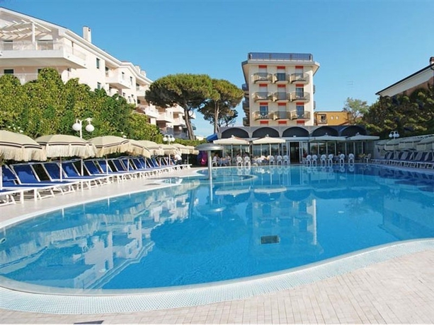 Imagen general del Hotel Cambridge, Lido Di Jesolo. Foto 3