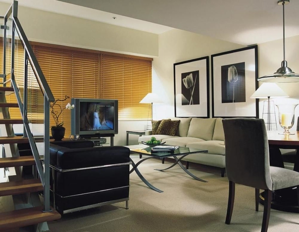 Imagen de los interiores del Hotel Cambridge Suites Toronto. Foto 9