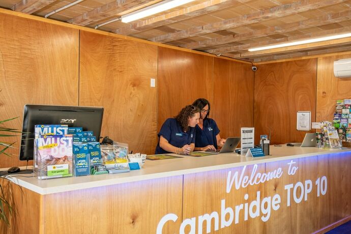 Imagen general del Hotel Cambridge Top 10 Holiday Park - Campsite. Foto 2