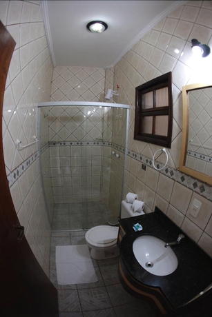 Imagen de la habitación del Hotel Camburi Praia. Foto 17