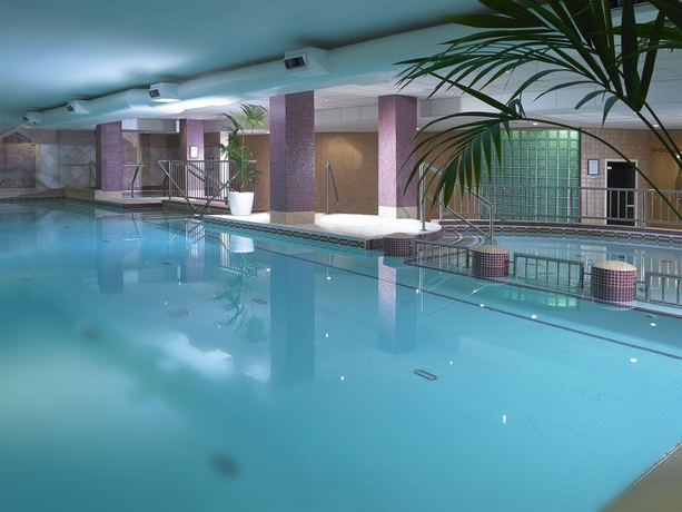 Imagen de la piscina del Hotel Camden Court. Foto 15